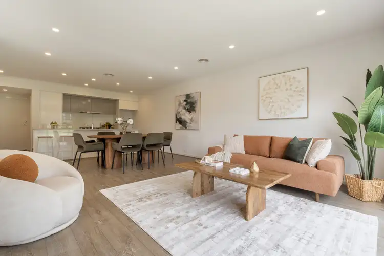 16 Cerulean Walk, Craigieburn VIC 3064