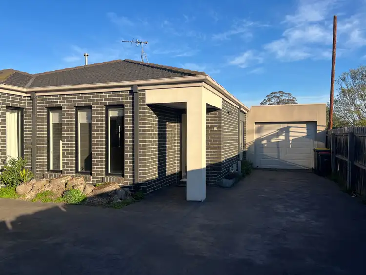 13B Rose Avenue