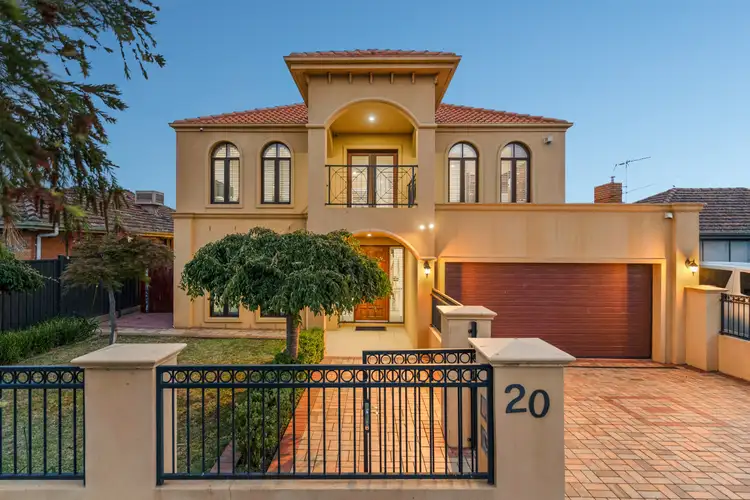 20 Robins Avenue, Reservoir VIC 3073