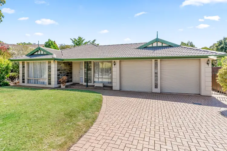 10 Mulberry Grove, Aberfoyle Park SA 5159