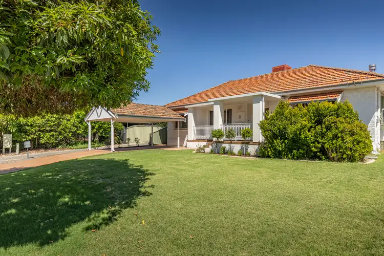 1/11 Pitt Street, St James WA 6102