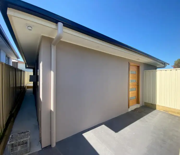 8a Ash Close, Bossley Park NSW 2176