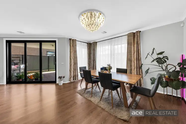 Fifth view of Homely house listing, 8 Berkshire Avenue, Truganina VIC 3029