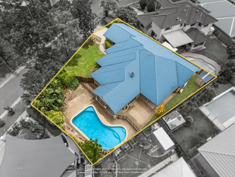 57 Brookeside Crescent, Seventeen Mile Rocks QLD 4073