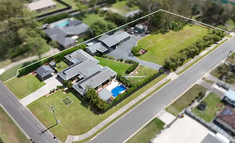 1 Timberlea Court