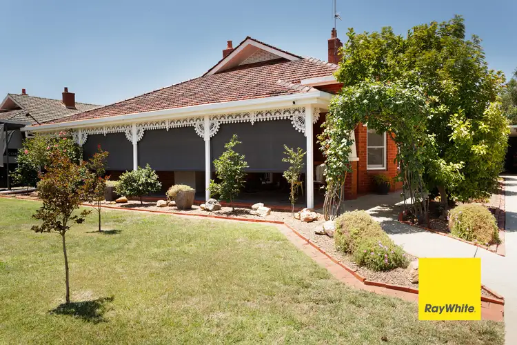 18 Thomson Street