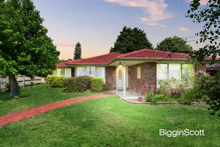 92 Cootamundra Drive