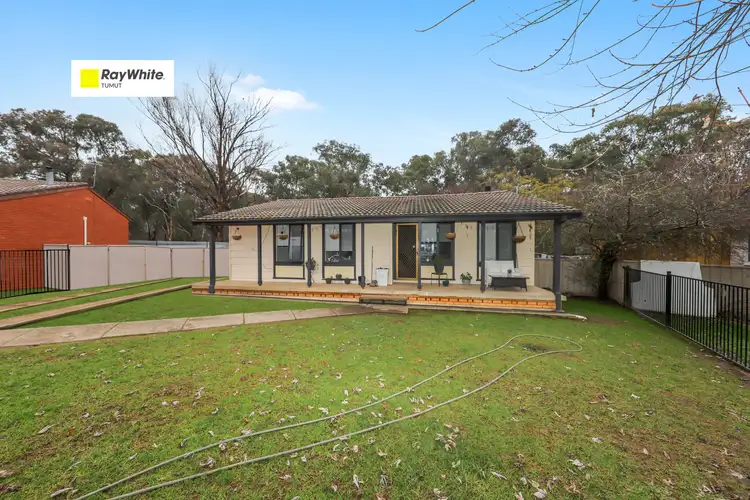 5 Laurel Place