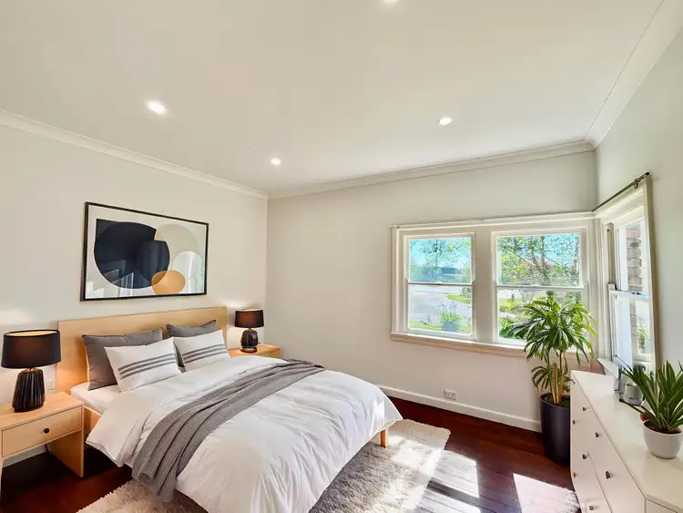 192 Forestway