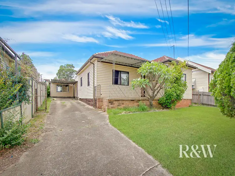 52 Balmoral Street