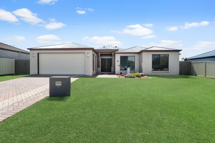 21 Cadell Crescent