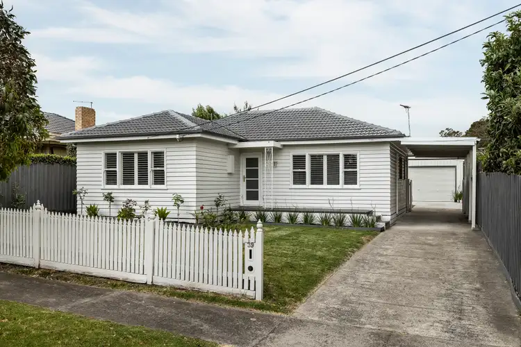 39 Murawa Street