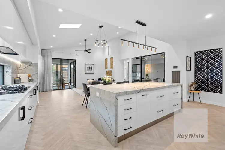 13 Catanzaro Crescent