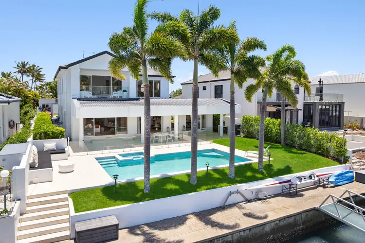 15 The Sovereign Mile