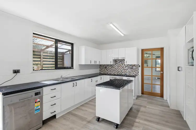 10 Collins Street