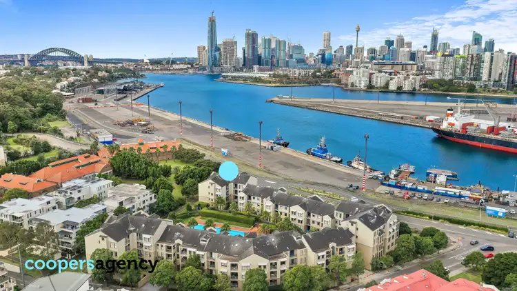 D14,1 Buchanan Street