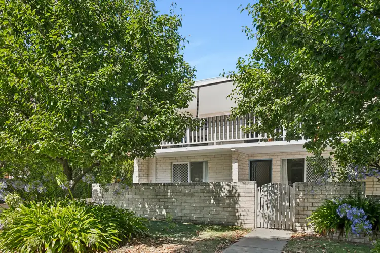 4 Bulimba Road