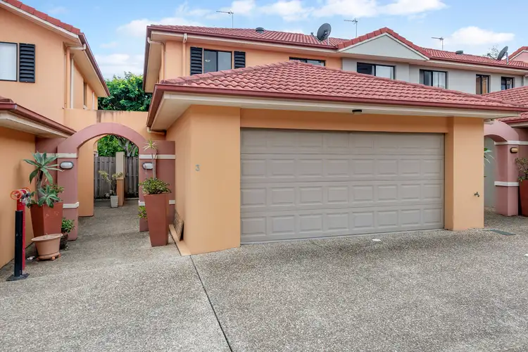 2 Geraldton Drive