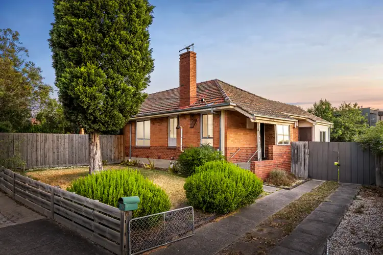 19 Ronald Street