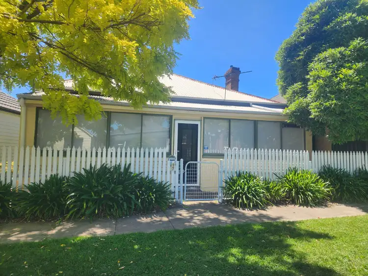 17 John Street