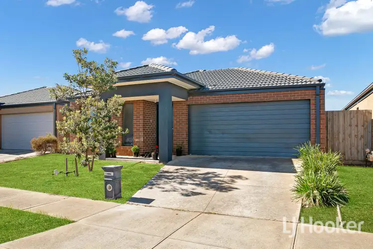 6 Bindley Crescent