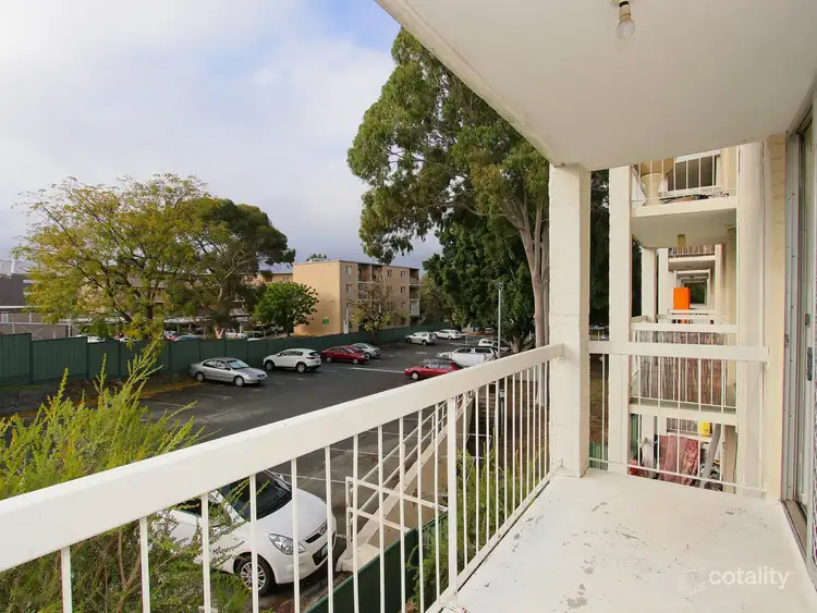 8 Kathleen Avenue