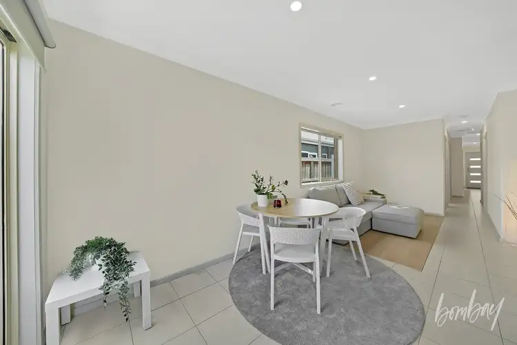 9 Gossamer Way