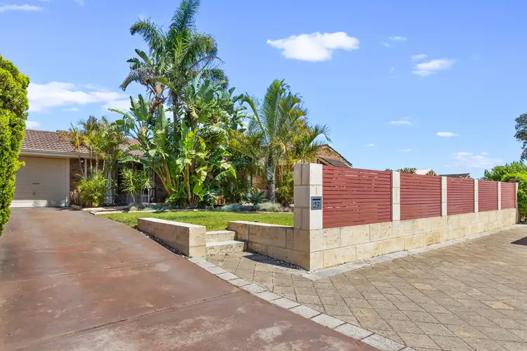 27 Moolanda Boulevard