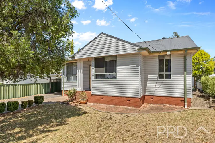 10 Howick Street