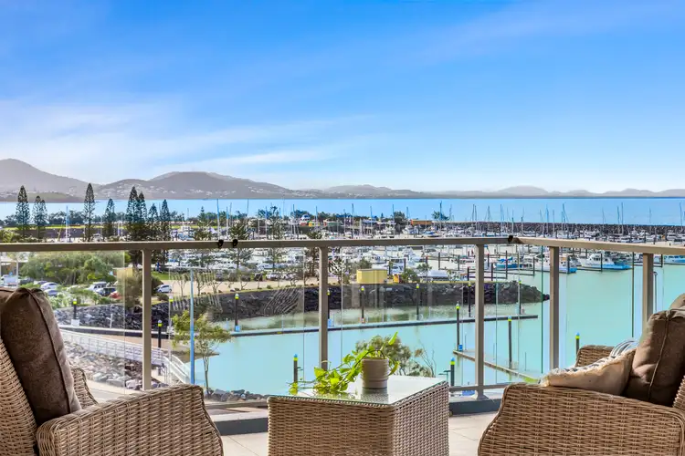 12-14 Breakwater Drive