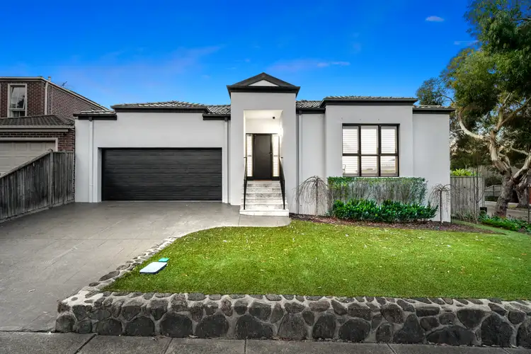 17 Lockley Parade