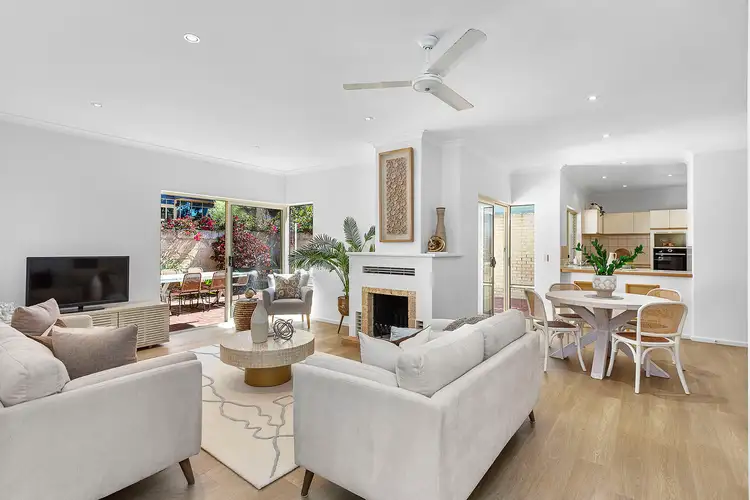 2 Airlie Street