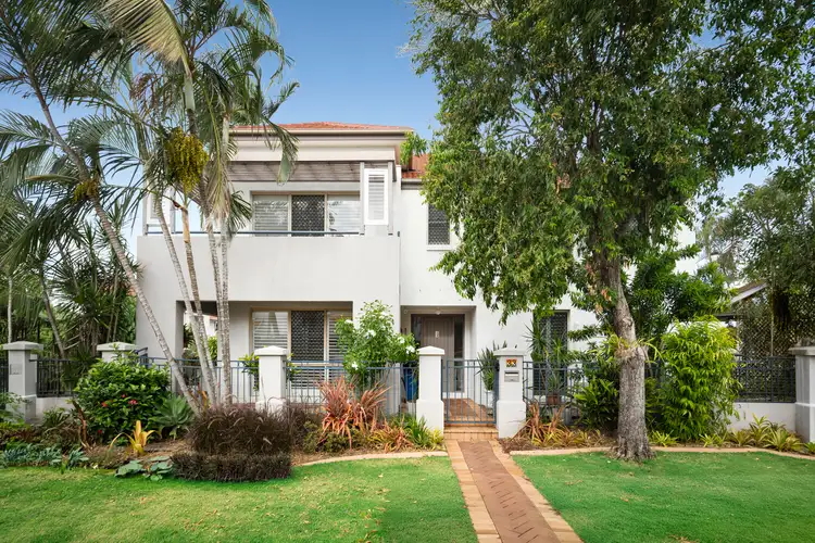 33/101 Coutts Street