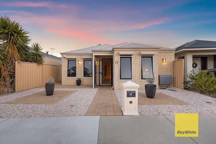 17 Ferrara Way
