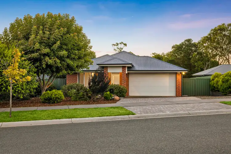 4 Expedition Boulevard