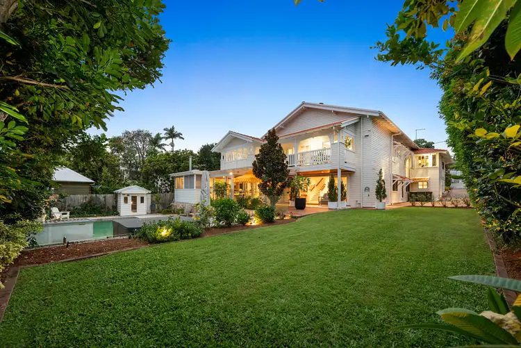 10 Mayfield Street