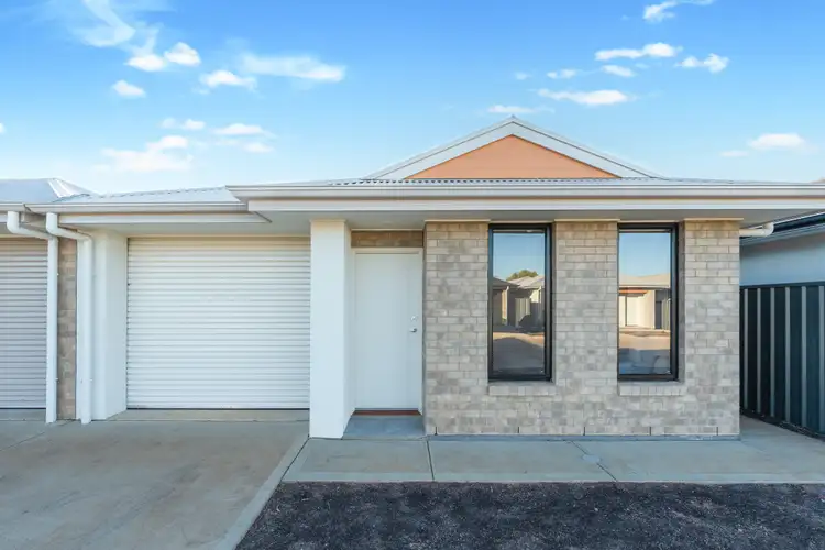 16 Beadell Street