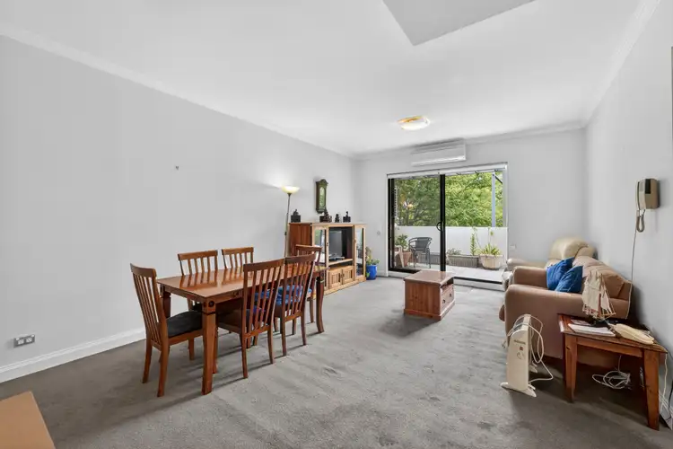 2-4 Parc Guell Drive