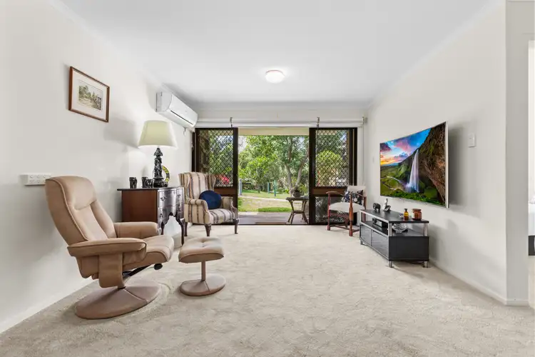 2 Kitchener Road