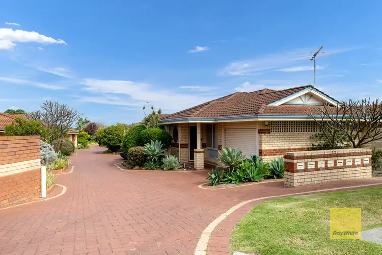 24/227 Albert Street