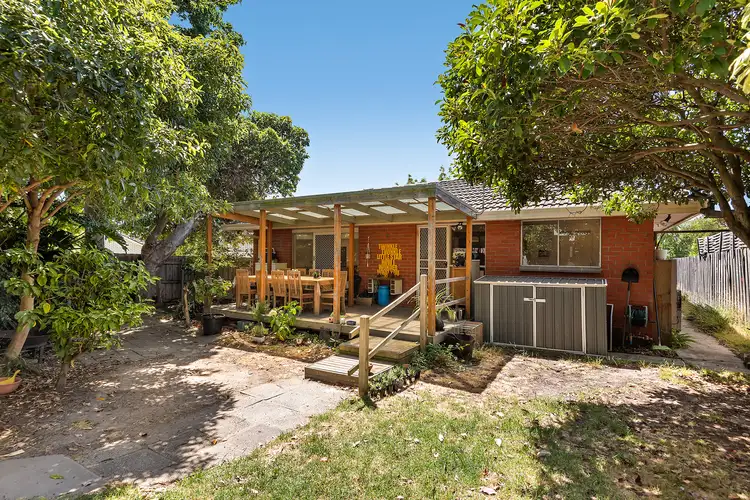 32 Pratt Avenue