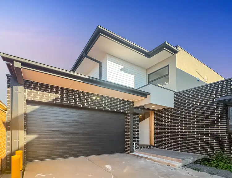 3/9 Laha Crescent