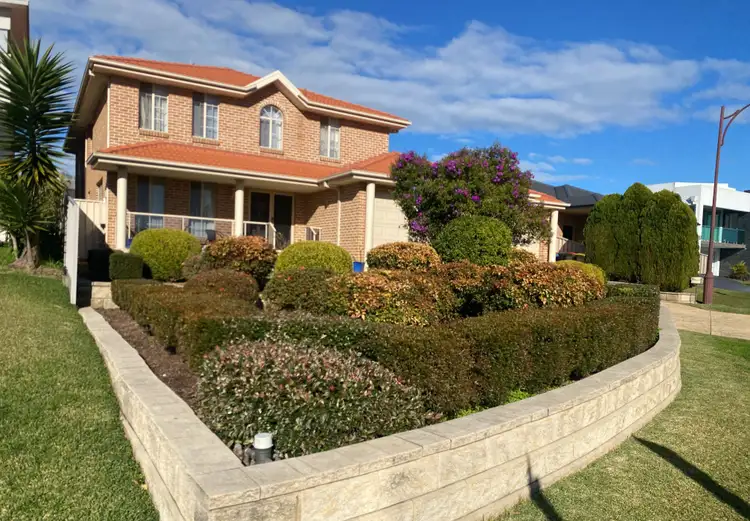 14 Stradbroke Avenue