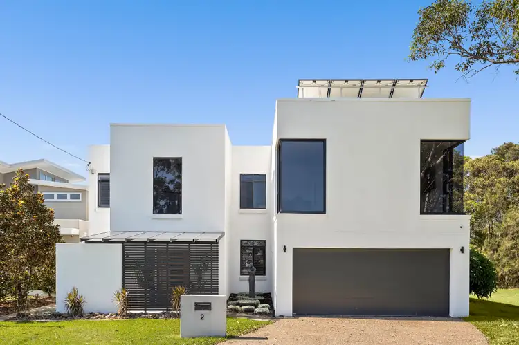 2 Juanita Avenue