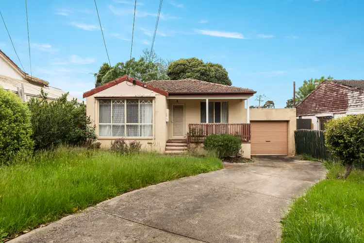 4 Lloyd Street