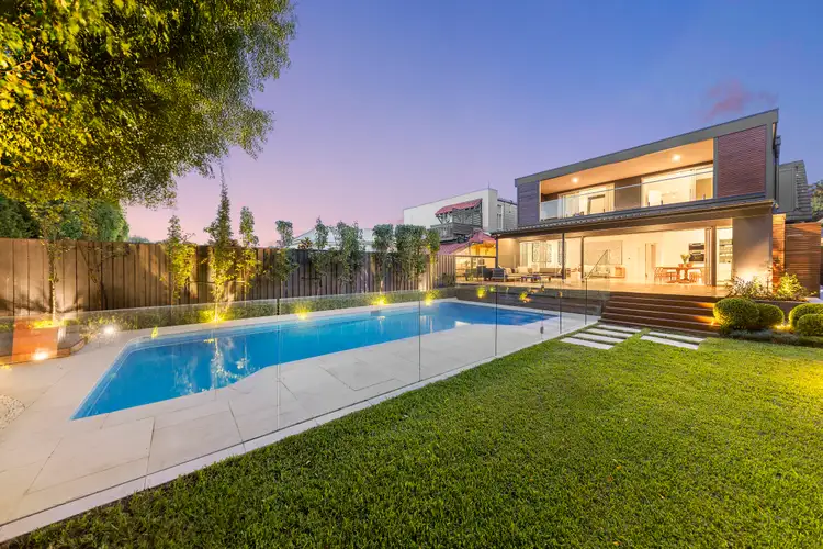 14 Kirkoswald Avenue