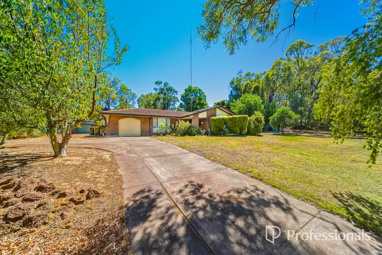 10 Lyons Road