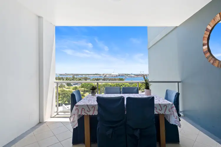 1 Como Crescent