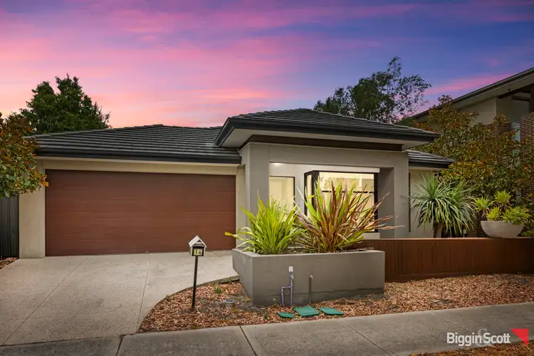 14 Whitfield Crescent