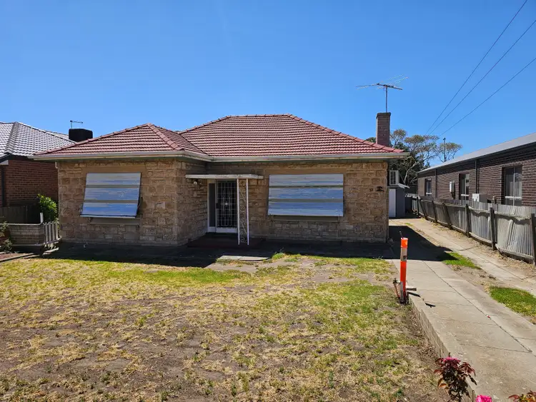 52 Addison Road
